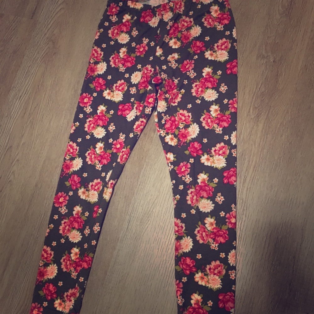 Faded glory floral leggings.